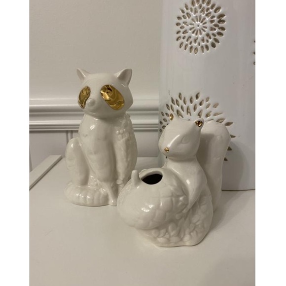 COPY - COPY - NWT. NIB Anthropologie Winter White Creature Bud Vase. Squirrel. … - Picture 4 of 7